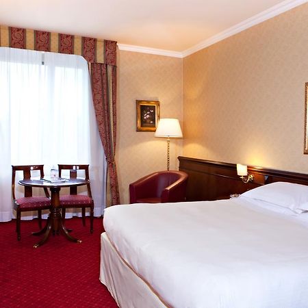 Atahotel Executive Милано Стая снимка