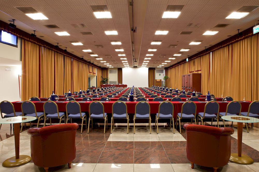 Atahotel Executive Милано Екстериор снимка