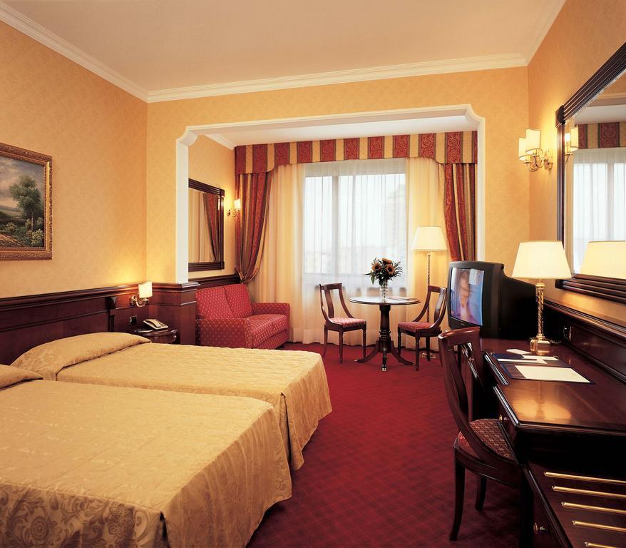 Atahotel Executive Милано Стая снимка
