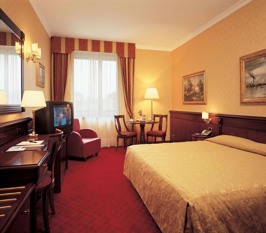 Atahotel Executive Милано Стая снимка