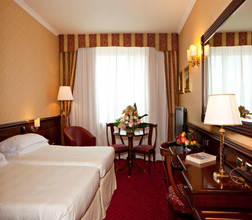 Atahotel Executive Милано Стая снимка