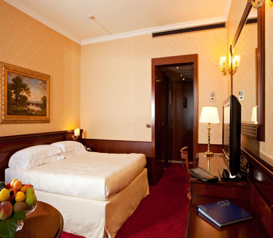 Atahotel Executive Милано Стая снимка
