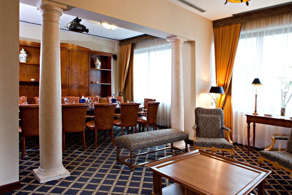 Atahotel Executive Милано Екстериор снимка