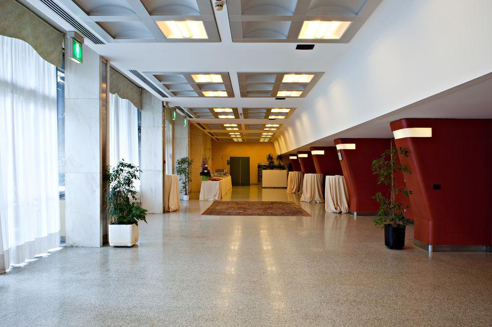 Atahotel Executive Милано Екстериор снимка